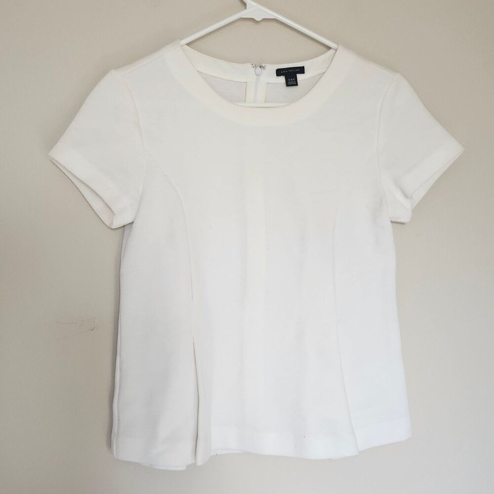 Ann Taylor Short Sleeve White Peplum Flared Blouse XXS